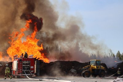 <p>Kurz vor 16 Uhr wurden die Feuerwehren der Region zu dem Brand gerufen.</p>
