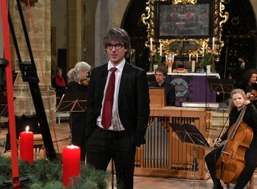 <p>Domkantor Albrecht Koch leitete die Musiker an.</p>