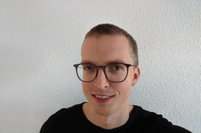 <p>Jürgen Freitag, geboren 1987 in Jena (Thüringen). Er hat Politikwissenschaft studiert. Seit 2013 arbeitet Jürgen Freitag bei der "Freien Presse", zunächst als Redaktionsvolontär, später als Redakteur in der Lokalredaktion in Aue. Seit 2018 leitet er die Lokalredaktionen in Aue und Schwarzenberg. Seit diesem Jahr ist er zusätzlich als Regionalleiter für das Erzgebirge tätig.</p>