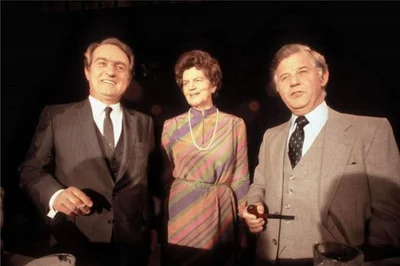 <p>1980: Als CDU-Herausforderer trat Biedenkopf gegen den beliebten SPD-Ministerpräsidenten Johannes Rau bei der Landtagswahl an und verlor. In der Mitte die FDP-Kandidatin Liselotte Funcke, damals Ausländerbeauftragte der Bundesregierung.</p>
