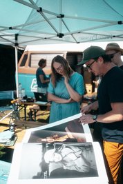 <p>Er hat Stars wie Tokio Hotel und Mark Forster fotografiert - und sprach mit der Camping-Redaktion über seine Arbeit und seine vogtländische Heimat.</p>