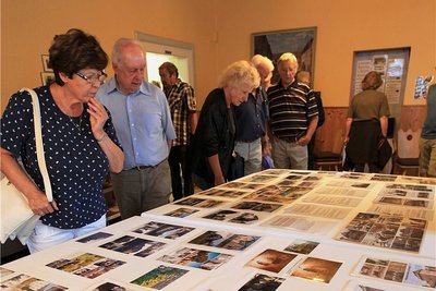 Fotos und Dokumente über dasRittergut fanden viel Interesse.