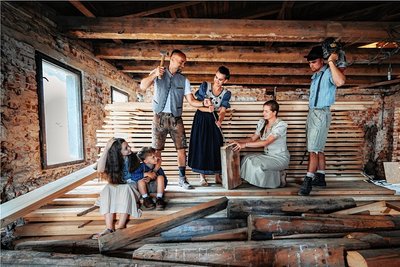 Die ganze Familie Plachy macht bei der Erneuerung des legendären Gasthauses in Tschechien, unweit der Grenze zu Johanngeorgenstadt mit. 