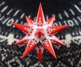 Eine Größe, zig Designs: Ein Marienberger Adventsstern.