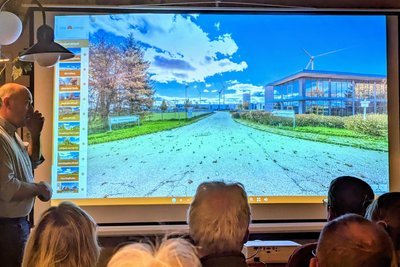 Den Gästen der Infoveranstaltung wurde anhand von 360-Grad-Visualisierungen gezeigt, wie der Blick auf die neuen Windräder aus verschiedenen Richtungen aussehen würde.