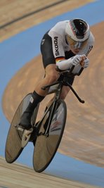 Mit dem sechsten Platz in der Einerverfolgung hat Nicolas Heinrich bei seinem WM-Debüt bei den Männern ein Ausrufezeichen gesetzt. 