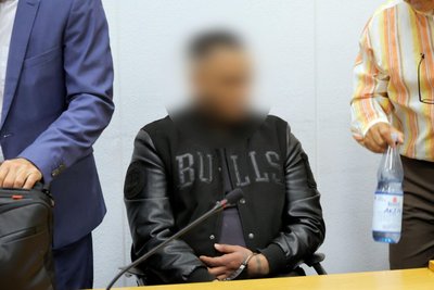 Prozess am Landgericht wegen versuchten Mordes: Der Mann aus Marokko soll Feuer im Asylheim in Jahnsdorf gelegt haben.