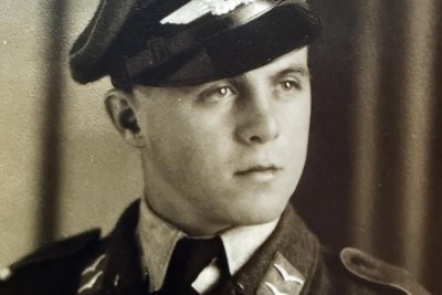 Der Jagdflieger Gerhard Schneider wurde 1944 über Süddeutschland abgeschossen.