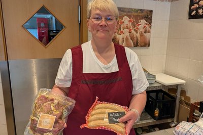 Anett Goldtzsch aus der Landfleischerei: Ihre liebste Bratwurst zum Grillen ist die Käse-Bratwurst.
