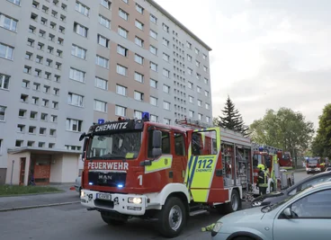 Wegen Rauchentwicklung rückte die Feuerwehr am Freitagabend in die Chemnitzer Scharnhorststraße aus.