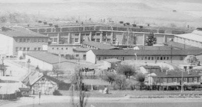 In den 1950er-Jahren wuchsen die Betriebsanlagen von Stern-Radio neben dem heutigen Sportplatz an. Es gab einen Kindergarten, eine Betriebsküche, eine Verkaufsstelle. Die Mitarbeiter kamen aus dem gesamten Landkreis.