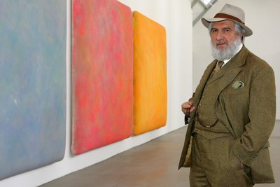 Gotthard Graubner 2006 in einer Ausstellung seiner Arbeiten in Bremen.