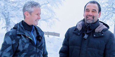 Mit Jens Weißflog und Ulf Kirsten begegneten sich am Montagabend in Oberwiesenthal auch zwei lebende Legenden aus der Welt des Skispringens und der Welt des Fußballs. 