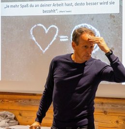 Voll bei der Sache: Martin Daxl sprach darüber, wie Menschen ihr Potenzial ausschöpfen können.