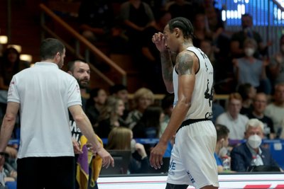 Darion Atkins nach seinem disziplinarischen Foul.
