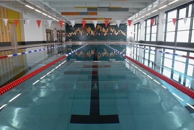 Um Heizenergie zu sparen, wird die Wassertemperatur der Chemnitzer Hallenbäder um ein Grad abgesenkt. Die Sauna im Stadtbad bleibt bis mindestens Mitte Oktober ganz geschlossen. 