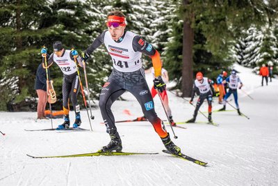 Toni Rollinger vom ATSV Gebirge-Gelobtland hat am Sonntag mit Platz 5 im Einzelrennen eine Teilnorm für die kommende Junioren-Weltmeisterschaft erfüllt.