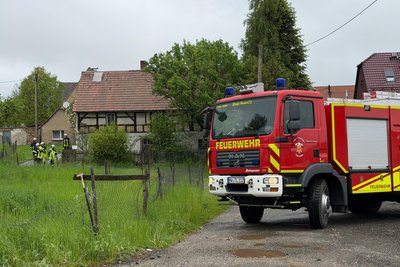 In einem Gehöft in Schwarzbach hat ein Schuppen gebrannt.