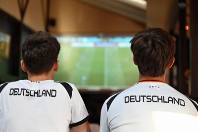 Zusammen freuen, zusammen leiden. Gemeinsam die Spiele der DFB-Elf zur Fußball-WM schauen, macht bekanntlich mehr Spaß. Doch wo im Erzgebirge ist Public Viewing geplant?
