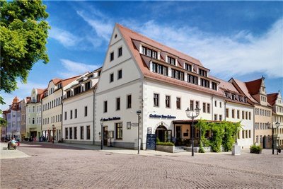 Das Gasthaus "Zum Schwan" am Neumarkt in Oschatz. Schon 1458 gab es hier "Dorbachs Stuben" - womöglich wurde in dem Haus damals schon gezecht.