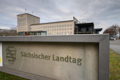Die übernächste Landtagssitzung Anfang Dezember wäre zu spät für den „Reformstaatsvertrag“ - weshalb auf der Sitzung am 29./30. Oktober die Entscheidung ansteht.