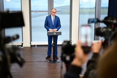 Bundeskanzler Merz sprach von einer fordernden Lage - aber auch von Chancen.
