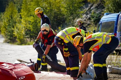 Aus mehreren Blickwinkeln hat Fotograf und Filmer Sven Janietz die Kameraden der Feuerwehr Penig in Szene gesetzt.