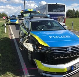 Die Unfallstelle zwischen Erlau und Lauenhain zog Behinderungen für die Autofahrer nach sich.