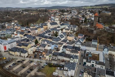 Die Innenstadt von Auerbach verfügt über fast 500 Parkflächen. Damit diese effizient genutzt werden können, gibt es Änderungen beim Parkraumbewirtschaftungskonzept der Stadt.