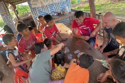 Leben in der Welt: Hier beim Uno-Spielen in Laos.