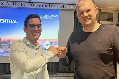 LGO-Geschäftsführer Constantin Gläß (links) und Bürgermeister Jens Benedict wollen beide am Fichtelberg etwas bewegen. Immer wieder stehen sie deshalb zu verschiedenen Themen in Kontakt, das gilt auch beim Thema Himmelsleiter.
