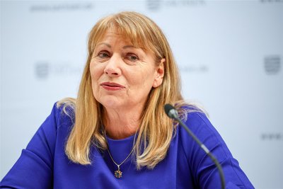 Ließ sich am Donnerstag im Landtag von Energieminister Wolfram Günther (Grünen) vertreten: die für die Erarbeitung des Integrationsgesetzes zuständige Sozialministerin Petra Köpping (SPD).