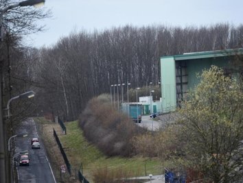 Auf einem Grundstück am Weißen Weg, bisher bereits Standort für die Abfallsortieranlage, sollte ein Müllkraftwerk errichtet werden.