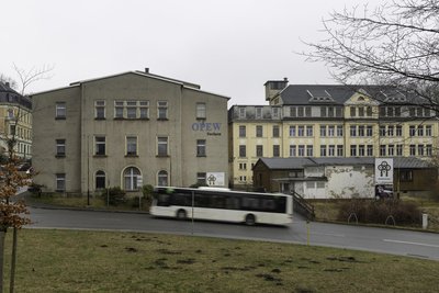 Jahrzehntelang gehörten die OPEW-Gebäude zum Stadtbild von Annaberg. Einst beschäftigte der Betrieb mit mehreren Standorten Tausende Menschen.