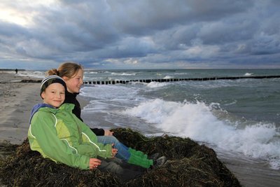 Ob Frühling, Sommer, Herbst oder Winter – der Ostseestrand ist jederzeit eine herrliche Spielwiese.