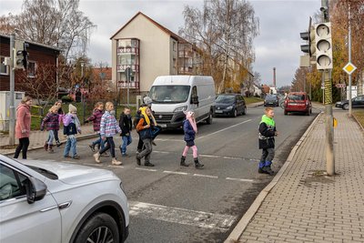 Haben Treuens Kinder keine Lobby? Die Ampel an der Oststraße ist tot. Für Überwege ist kein Geld da.