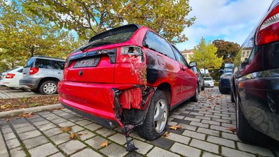 Auch ein Seat wurde durch die Hitze des Feuers beschädigt.