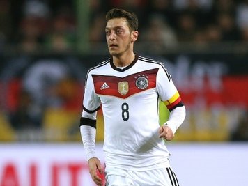 Özil zum vierten Mal Nationalspieler des Jahres