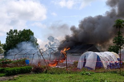 Schon mehrfach wurden Behandlungszentren angegriffen, weil Angehörigem die Herausgabe eines an Ebola verstorbenen Patienten verweigert wurde. (Archivbild)
