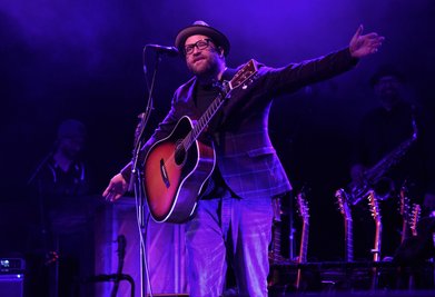 Musiker Gregor Meyle gastierte am Freitagabend zum zweiten Mal im Vogtland. 