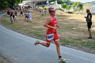 Die Plauenerin Jana Richter sicherte sich im vergangenen Jahr ihren 18. Sieg beim Triathlon an der Talsperre Pöhl. Natürlich steht sie auch bei der 23. Auflage wieder in der Startliste.