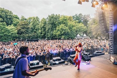 Das Festival Kosmos wird 2025 wieder stattfinden, dabei noch eine Dimension größer und europäischer werden. 