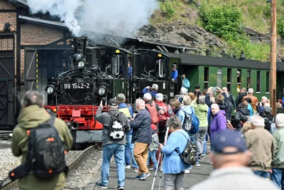 Hochbetrieb – wie auf diesem Foto – herrscht am Pfingstwochenende sicher wieder bei der Preßnitztalbahn.