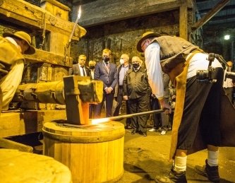 Heiße Eisen im Frohnauer Hammer. 