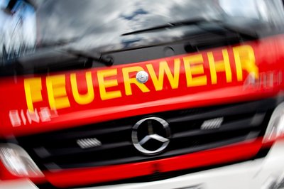 Immer wieder müssen Feuerwehren nach einem Alarm von Brandmeldealarmen ausrücken, obwohl es nicht brennt. (Symbolbild)