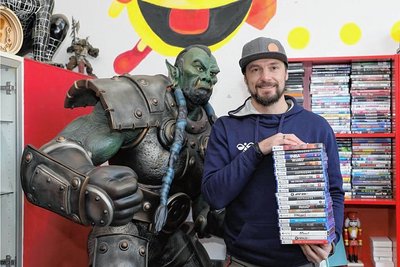 Stefan Höppner gibt seine Playboxx in der Stollberger Innenstadt auf - seit 2009 hat er das Geschäft am Rossmarkt. In ein paar Monaten wird nach jetzigem Stand der Dinge Schluss sein.