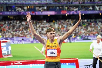 Zufrieden verabschiedete sich der Chemnitzer nach Platz sieben im olympischen Finale aus dem Stade de France, wohin er am Sonntag noch einmal zur Abschlussfeier zurückkehren wird.