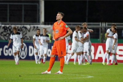 Florian Ballas erlebte im ersten Pflichtspiel für den FC Erzgebirge Aue eine Blamage. 