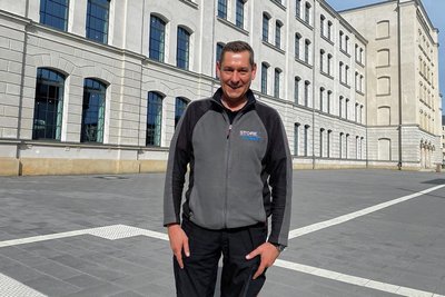 Daniel Erba ist Karl-Marx-Städter, sagt er selbst, das steht auch in seinem Ausweis. 