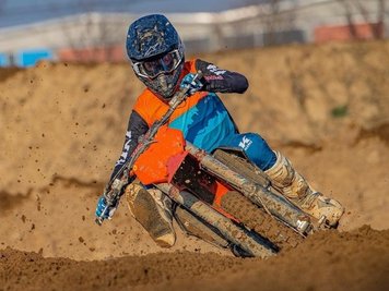 Motocrosser Jeremy Sydow aus Chemnitz beim Training in Vorbereitung auf das nächsten WM-Rennen in der Lombardei. 